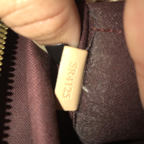 sr4125 louis vuitton